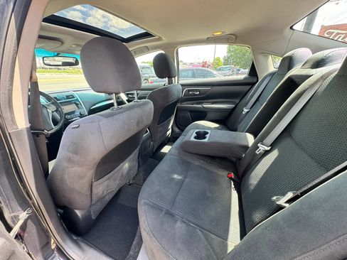 Used 2015 Nissan Altima 2.5 SV w/ Convenience Package FWD image 14