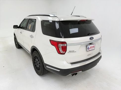 Used 2018 Ford Explorer Platinum AWD/4WD image 18