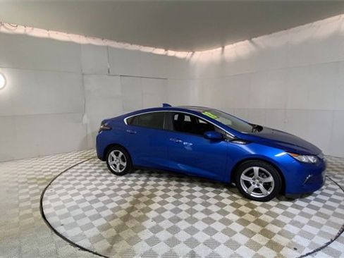 Used 2018 Chevrolet Volt LT w/ LT Driver Confidence Package image 4