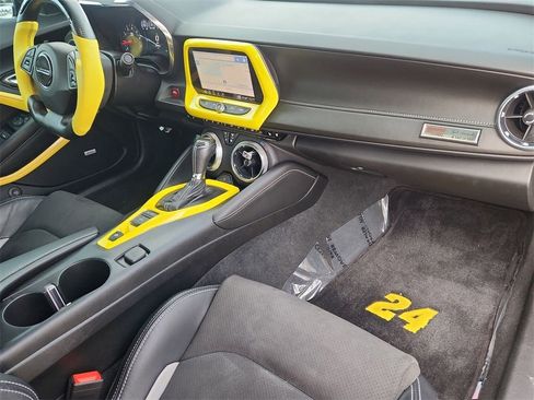 Used 2020 Chevrolet Camaro SS image 28