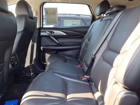 Used 2023 MAZDA CX-9 Touring Plus AWD/4WD image 9