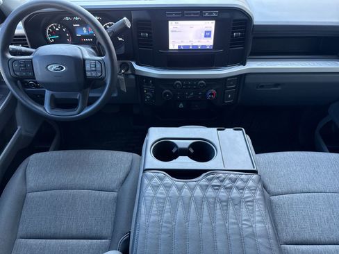 Used 2024 Ford F250 XL w/ STX Appearance Package AWD/4WD image 3