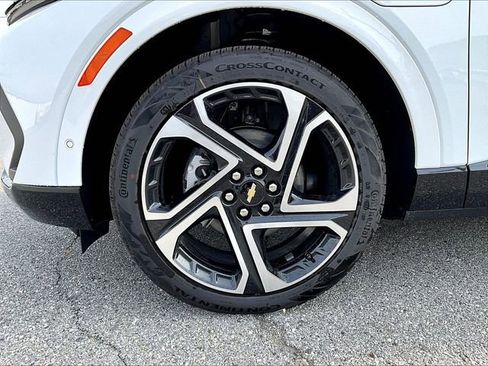 New 2026 Chevrolet Equinox EV LT image 7