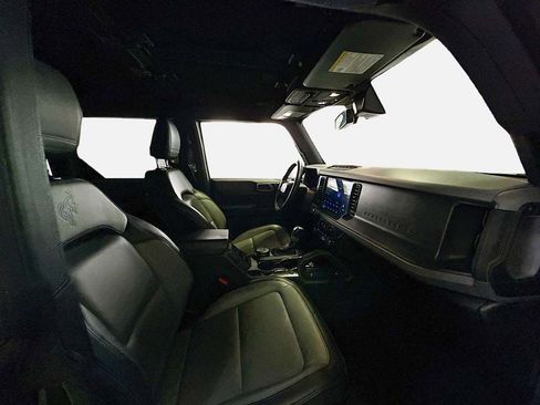 Used 2024 Ford Bronco Everglades image 19