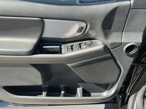 Certified 2025 Ford Expedition Active AWD/4WD image 9