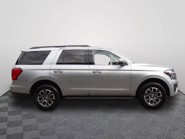 Certified 2024 Ford Expedition XLT AWD/4WD image 4