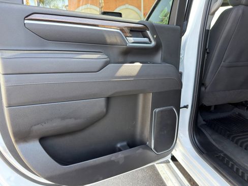 Used 2025 Chevrolet Silverado 2500 LT w/ Convenience Package image 23