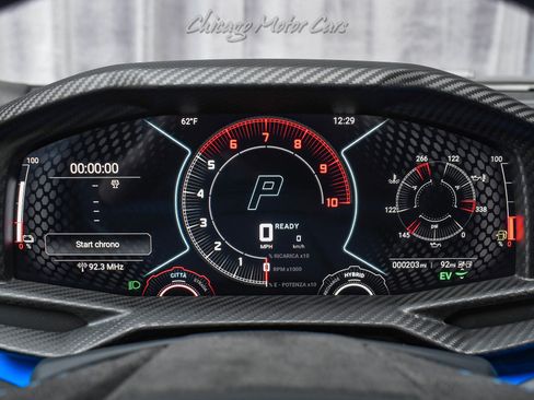 Used 2025 Lamborghini Revuelto image 11