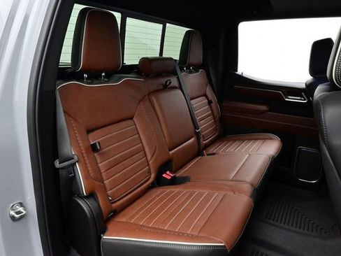 Used 2025 GMC Sierra 1500 Denali Ultimate AWD/4WD image 15