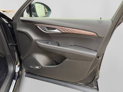 Used 2023 Buick Envision Avenir AWD/4WD image 15