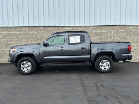 Used 2023 Toyota Tacoma SR AWD/4WD image 34