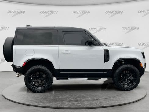 Used 2023 Land Rover Defender 90 V8 AWD/4WD image 9