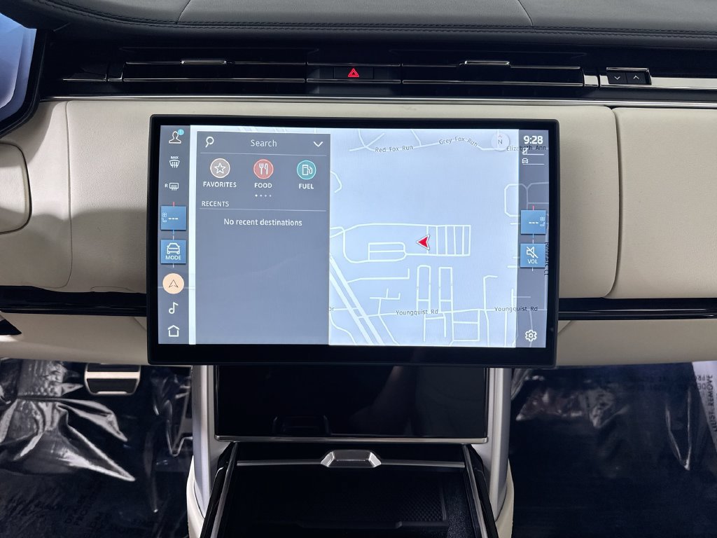 New 2026 Land Rover Range Rover Autobiography AWD/4WD image 17