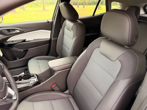 New 2026 Chevrolet Trax LT w/ Driver Confidence Package FWD image 12