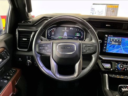 Used 2023 GMC Sierra 1500 Denali Ultimate image 5
