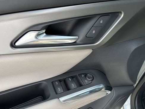 New 2025 Chevrolet Traverse LT image 23