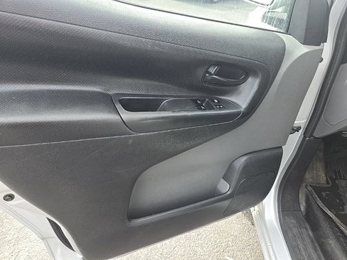 Used 2015 Nissan NV200 SV w/ Technology Package FWD image 9
