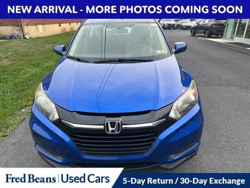Used 2018 Honda HR-V LX image 1