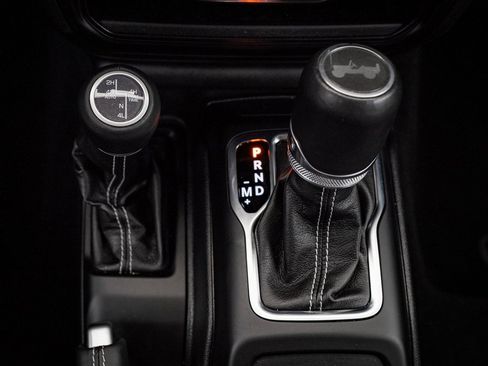 Used 2023 Jeep Wrangler Unlimited Sahara w/ Cold Weather Group image 39