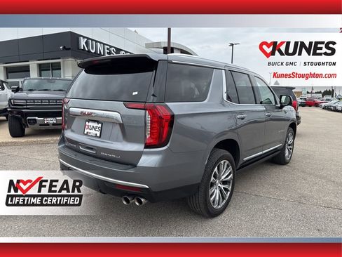 Used 2021 GMC Yukon Denali w/ Denali Premium Package image 11