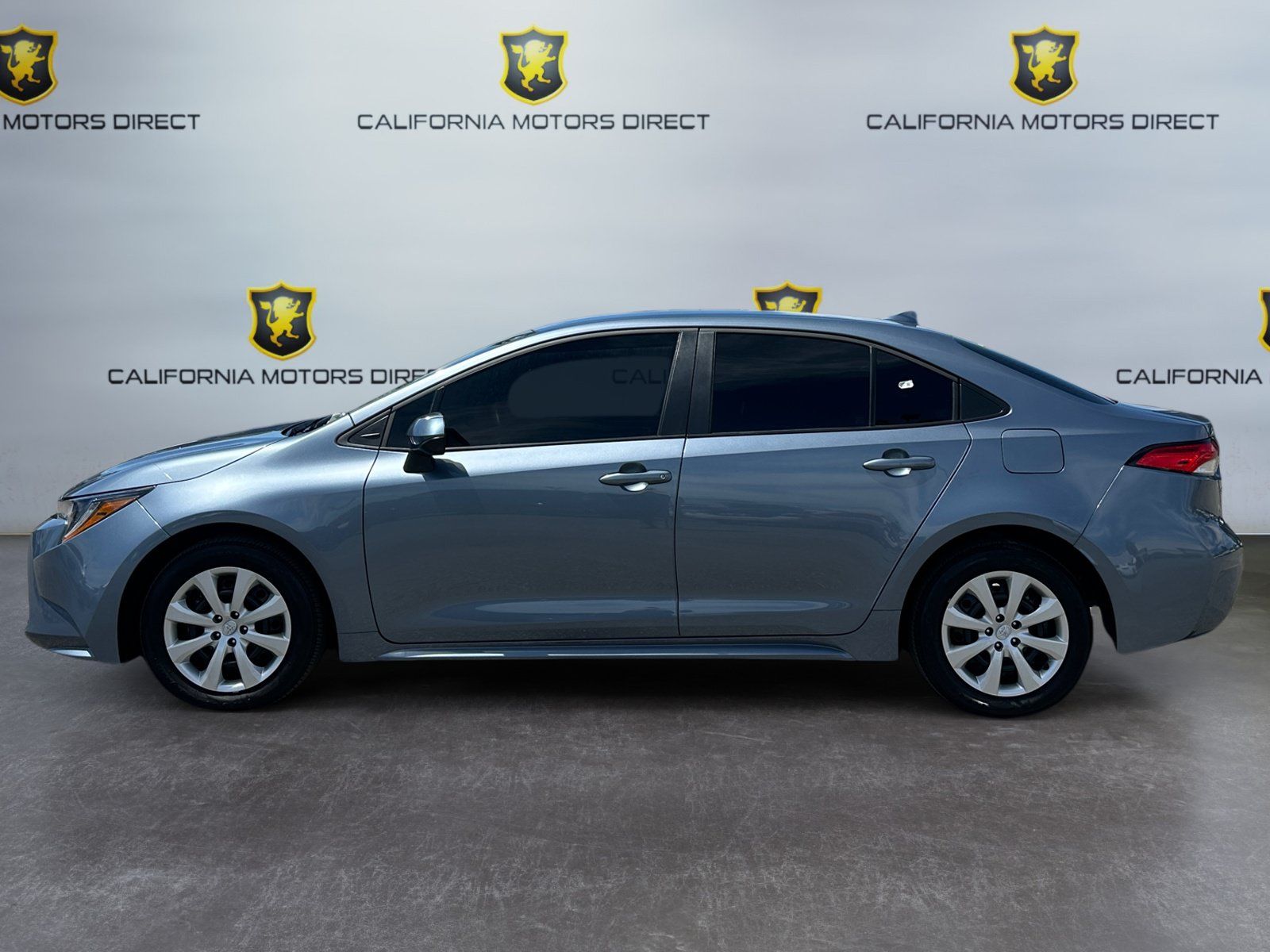 Used 2026 Toyota Corolla LE FWD image 2