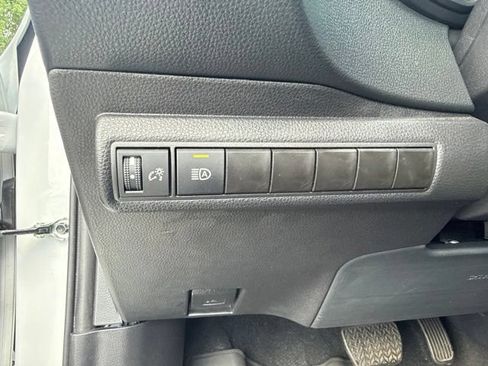 Used 2025 Toyota Corolla LE w/ Convenience Package FWD image 26