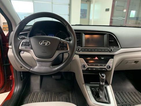 Used 2017 Hyundai Elantra SE w/ SE A/T Tech Package 03 FWD image 13