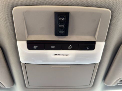 Used 2022 Nissan Altima 2.5 SV FWD image 28