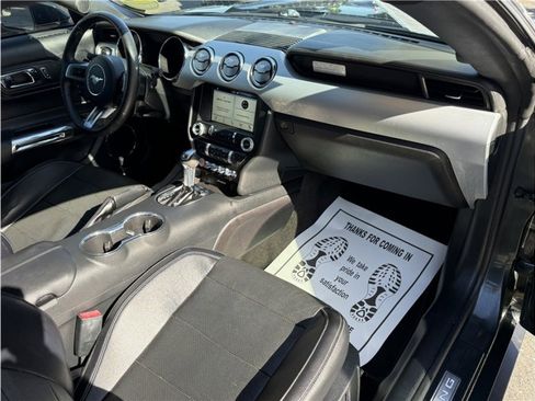 Used 2016 Ford Mustang Premium image 23