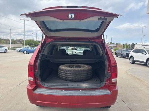 Used 2010 Jeep Grand Cherokee Laredo image 28