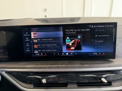 Used 2024 BMW X5 xDrive40i w/ M Sport Package image 19