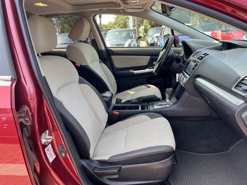 Used 2017 Subaru Crosstrek 2.0i Premium w/ Moonroof Package AWD/4WD image 32