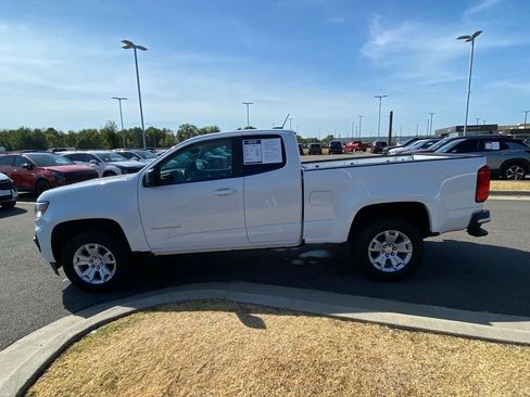 Used 2022 Chevrolet Colorado LT w/ Fleet Safety Package RWD image 4