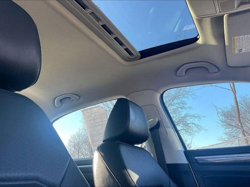 Used 2017 Volkswagen Passat 1.8T SE w/ SE Lighting Package image 22