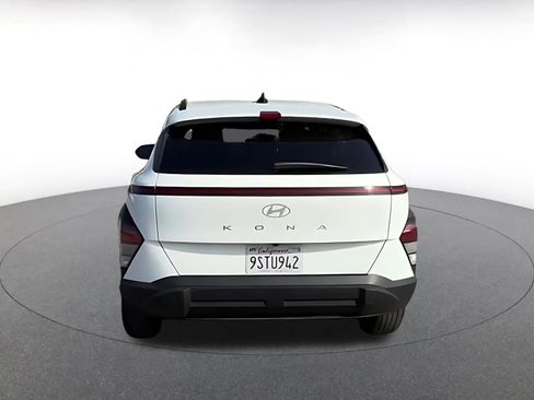 Used 2025 Hyundai Kona SEL image 10