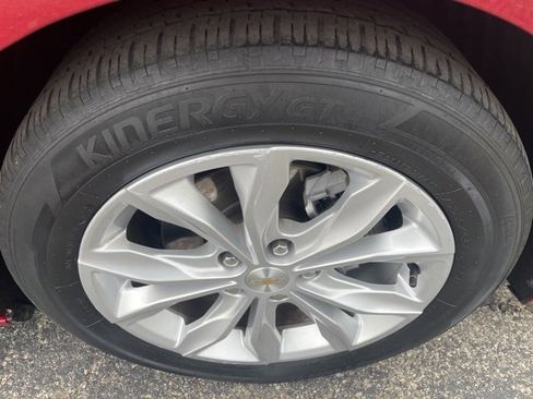 Used 2024 Chevrolet Malibu LT image 17