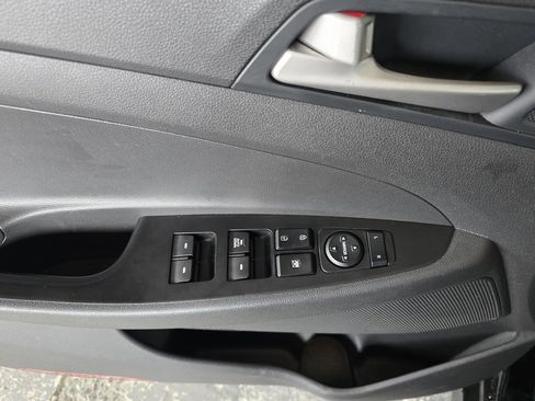 Used 2021 Hyundai Tucson SE image 15