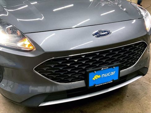 Used 2022 Ford Escape SE w/ Cold Weather Package image 29