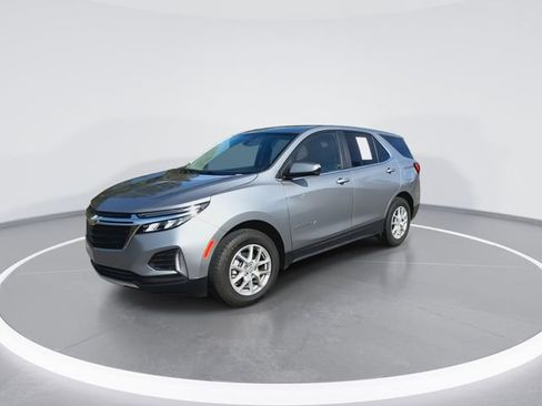 Used 2024 Chevrolet Equinox LT AWD/4WD image 5