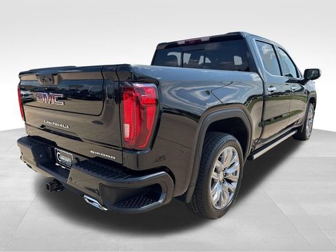 Used 2024 GMC Sierra 1500 Denali w/ Denali Reserve Package AWD/4WD image 7