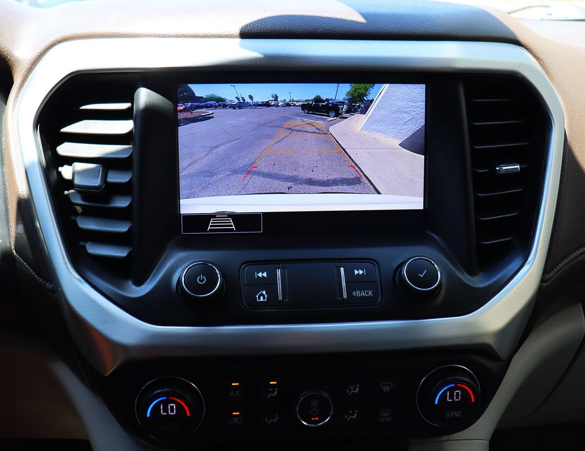 Used 2020 GMC Acadia SLT w/ LPO, Cargo Package FWD image 49