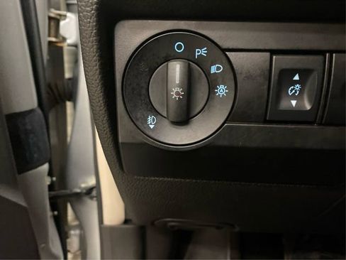 Used 2012 Ford Fusion SE image 22