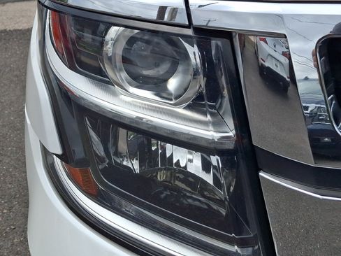Used 2017 Chevrolet Tahoe Premier AWD/4WD image 9