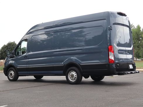 Used 2022 Ford Transit 250 148 High Roof Extended AWD w/ Parcel Delivery Package image 7