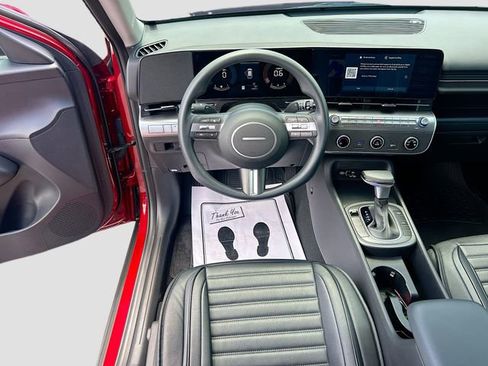 Used 2025 Hyundai Kona SE FWD image 18