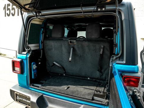 Used 2019 Jeep Wrangler Sport AWD/4WD image 48