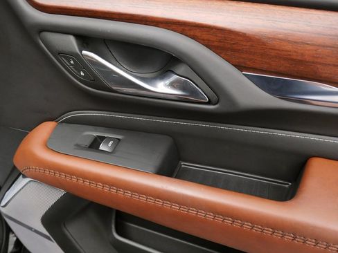 Used 2024 GMC Yukon Denali Ultimate image 17