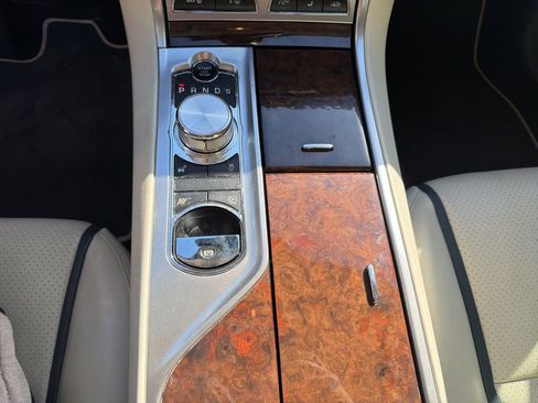 Used 2013 Jaguar XF 3.0 image 27