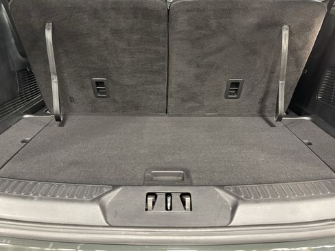 Used 2022 Ford Explorer XLT w/ Equipment Group 202A image 15