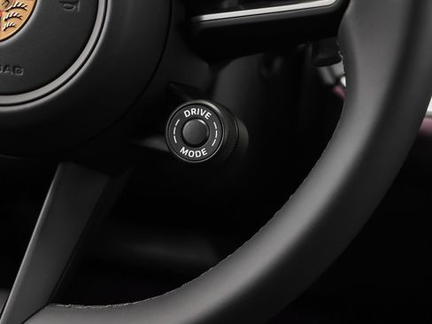 New 2026 Porsche Cayenne Coupe image 36